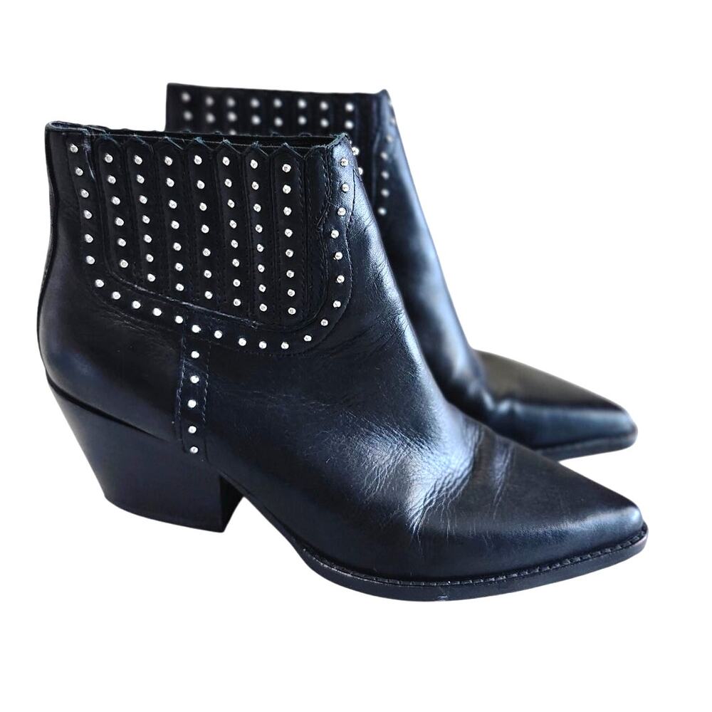 Dolce Vita Black Studded Leather Ankle Booties 7.5 Silver Studs Pointed